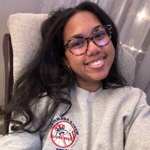 Meet your Posher, Emily